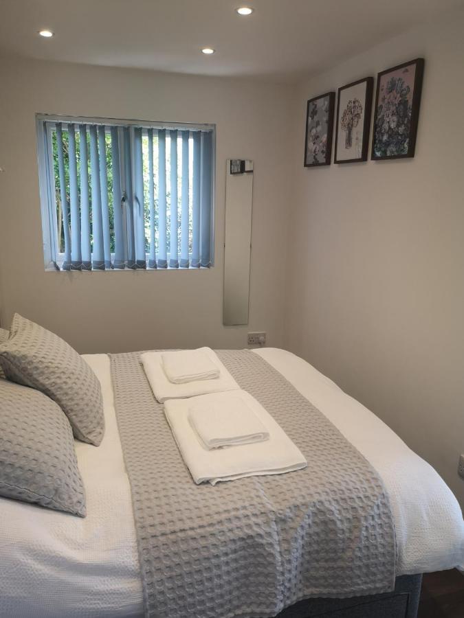 Grove Lodge Pembrokeshire มิลฟอร์ดเฮเวน ภายนอก รูปภาพ