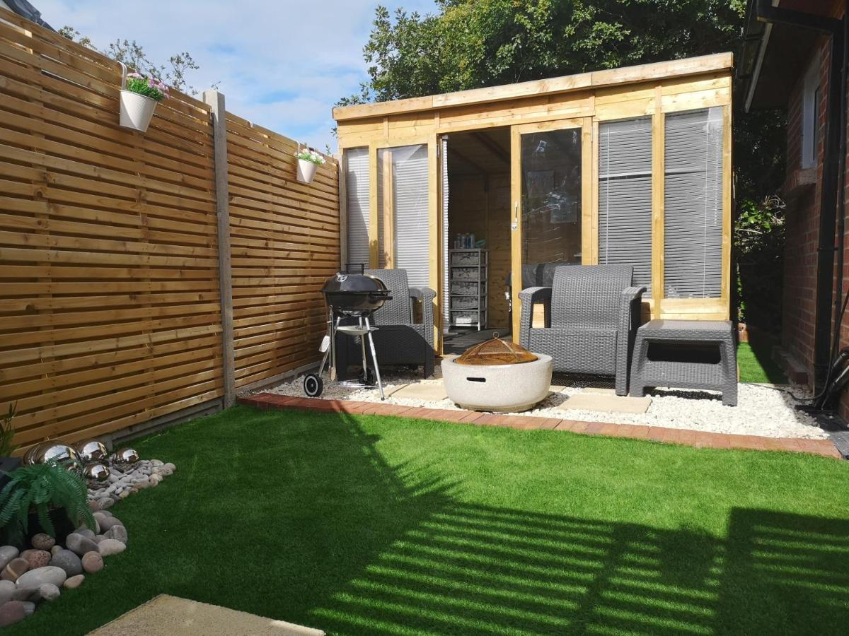 Grove Lodge Pembrokeshire มิลฟอร์ดเฮเวน ภายนอก รูปภาพ
